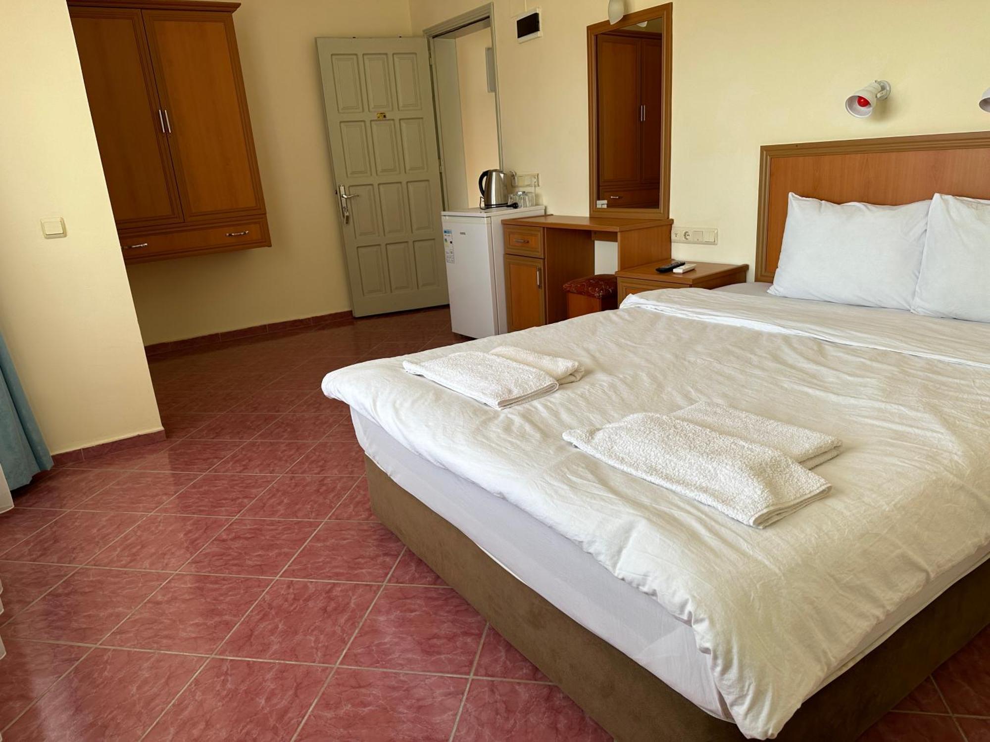 Palm Konak Hotel Çıralı 外观 照片
